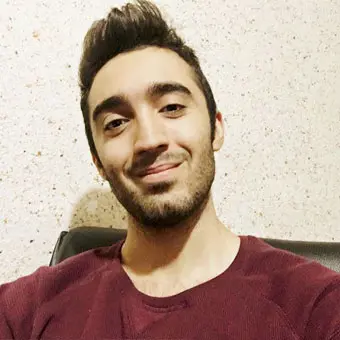 آرش کاووسی